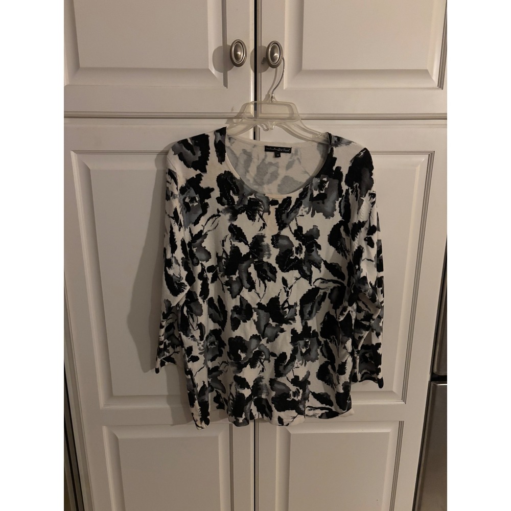Pierri New York Womens 1X Floral Beaded Knit Sweater Top Black Grey Long Slv